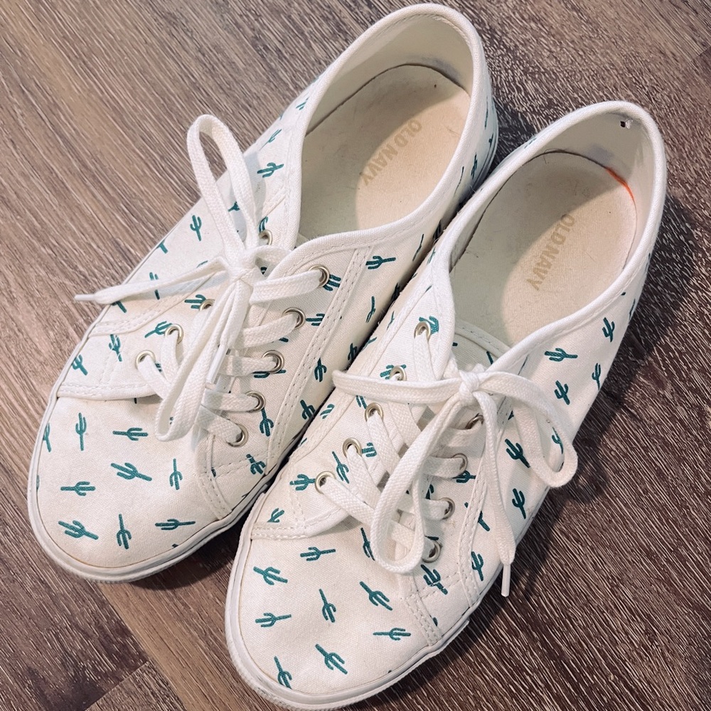 Old Navy Cactus Print Sneakers